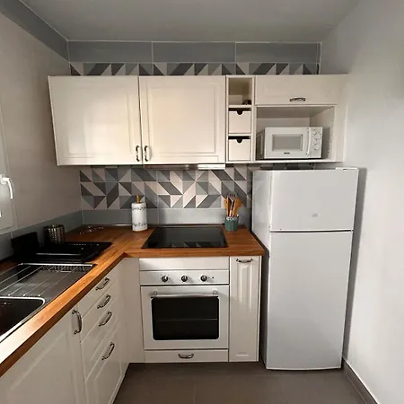 Balcon Nestor Alamo Ii 아파트 *